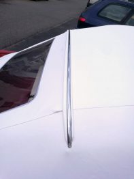 Remplacement de la capote d'un cabriolet Karmann Ghia par RC Sellerie RC Sellerie