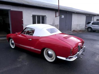 Remplacement de la capote d'un cabriolet Karmann Ghia par RC Sellerie RC Sellerie
