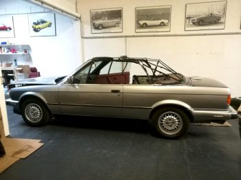 Restauration capote BMW 325 E30 cabriolet par RC Sellerie RC Sellerie