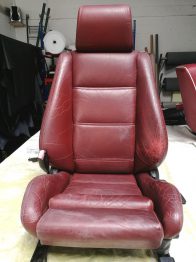 Siège cuir BMW 325 E30 avant rénovation RC Sellerie
