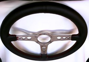 Volant cuir Alpine A310 après rénovation par RCS ellerie RC Sellerie