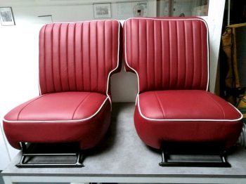 Sièges cuir rénovés Sunbeam Alpine par RC Sellerie RC Sellerie