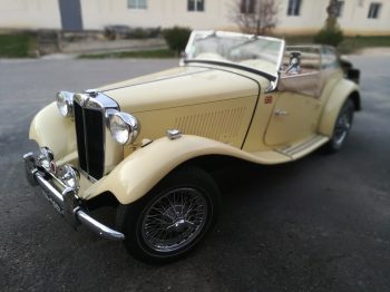 Remplacement vitrage latéral MG TD par RC Sellerie RC Sellerie