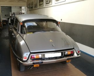 Citroën DS 21 Pallas rénovation de la sellerie cuir par RC Sellerie RC Sellerie