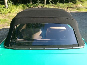 Remplacement capote cabriolet Peugeot 404 par RC Sellerie RC Sellerie