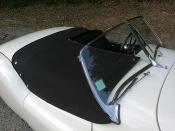 Réalisation d’un couvre tonneau Jaguar XK 120 par RC Sellerie RC Sellerie