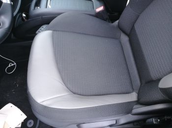 Remplacement sellerie cuir C4 Spacetourer assise avant travaux par RC Sellerie RC Sellerie