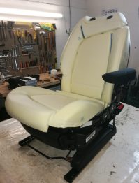 Remplacement sellerie cuir C4 Spacetourer siège démonté par RC Sellerie RC Sellerie