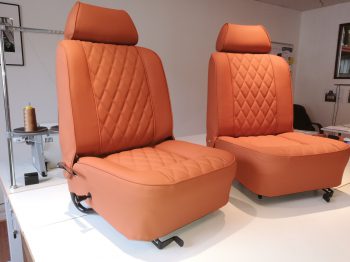 Sièges Mini MK5 rénovés en simili à losanges par RC Sellerie RC Sellerie