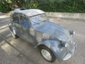 Remplacement des coiffes de sièges pour 2CV AZ de 1957 par RC Sellerie RC Sellerie