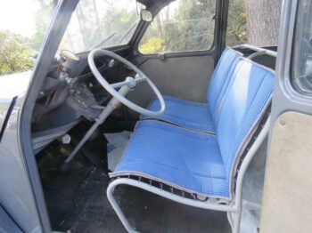Remplacement des coiffes de sièges pour 2CV AZ de 1957 par RC Sellerie RC Sellerie