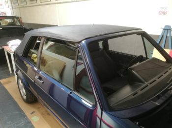Remplacement d'une capote en Vinyle Bleu Marine sur Golf 1 Cabriolet par RC Sellerie RC Sellerie