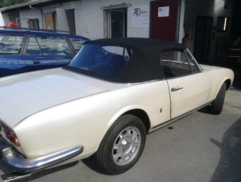 Remplacement de la capote en Alpaga d'un Cabriolet 504 série 1 par RC Sellerie RC Sellerie