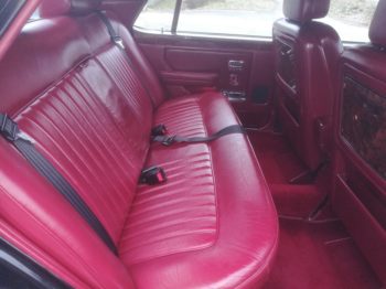 Nettoyage et hydratation des cuirs d'une Rolls-Royce Silver Spirit par RC Sellerie RC Sellerie