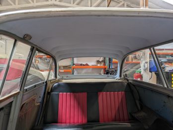 Réalisation et Remplacement du ciel de toit en suédine par RC Sellerie RC Sellerie