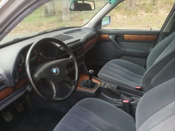 Remplacement tissu ciel de toit BMW 735 par RC Sellerie RC Sellerie