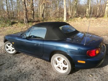 Changement capote Alpaga Mazda MX5 par RC Sellerie RC Sellerie