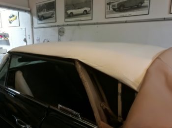 Remplacement de la matelassure de la capote Rolls Corniche par RC Sellerie RC Sellerie