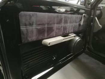 Panneaux de portes Fiat Panda gainés en alcantara par RC Sellerie RC Sellerie