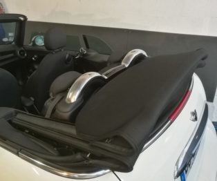 Remplacement d'une capote en alpaga sur Mini R57 par RC Sellerie RC Sellerie
