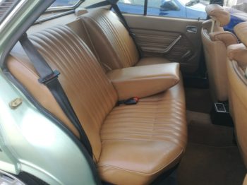 Application d'un soin hydrtatnt du cuir d'origine sur 504 Ti par RC Sellerie RC Sellerie