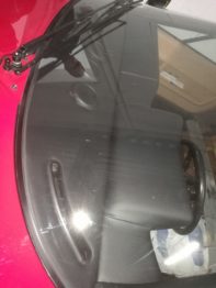 Gainage en cuir noir de la planche de bord de cette Ferrari BB512 par RC Sellerie RC Sellerie