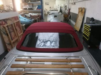 Remplacement d'une capote en Alpaga sur une MG TF Anniversaire par RC Sellerie RC Sellerie