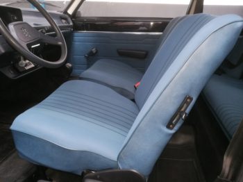 Rénovation des mousses et des coiffes en jersey des sièges avant sur Coupé 104 Z par RC Sellerie RC Sellerie