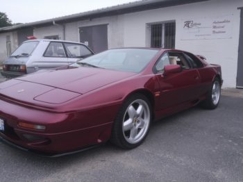 Rénovation d'une Lotus Esprit chez RC Sellerie septembre 2022 RC Sellerie