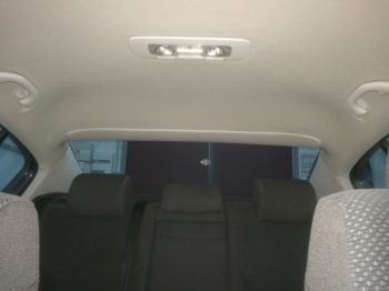 Remplacement du tissu du ciel de toit d'une VW Passat par RC Sellerie  RC Sellerie