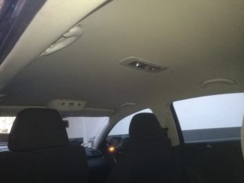Remplacement du tissu du ciel de toit d'une VW Passat par RC Sellerie  RC Sellerie