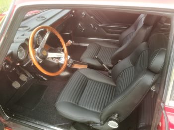 Rénovation complète d'un intérieur cuir sur un Coupé 2000 Bertone Alfa Romeo par RC Sellerie à Languenan RC Sellerie