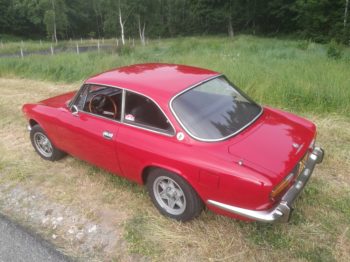 Rénovation complète d'un intérieur cuir sur un Coupé 2000 Bertone Alfa Romeo par RC Sellerie à Languenan RC Sellerie