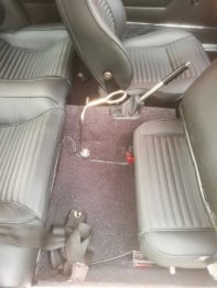 Remplacement des moquettes sur un Coupé 2000 Bertone Alfa Romeo par RC Sellerie à Languenan RC Sellerie