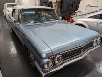 Remplacement de la capote en Vinyle d'une Buick Slylark par RC Sellerie RC Sellerie