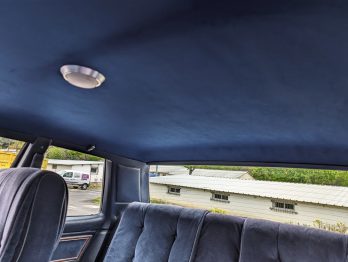 Remplacement du tissu de ciel de toit en microfibre type alcantara sur une Buick Skylark par RC Sellerie RC Sellerie