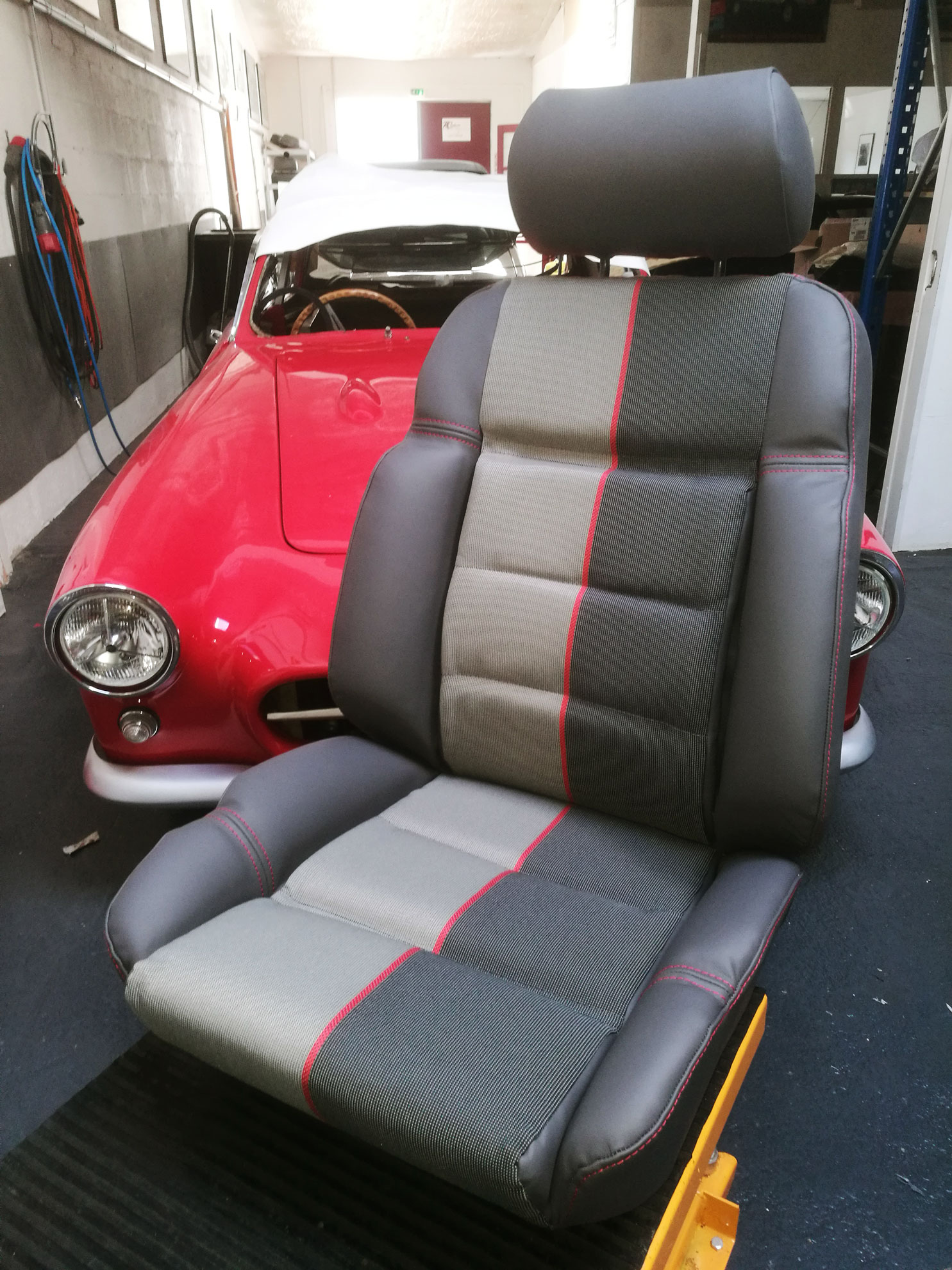 Réalisation siège 205 GTI Ramier src=