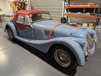 Confection sur mesure d'une capote en Alpaga Bordeaux pour une Morgane Plus 4 par RC Sellerie RC Sellerie